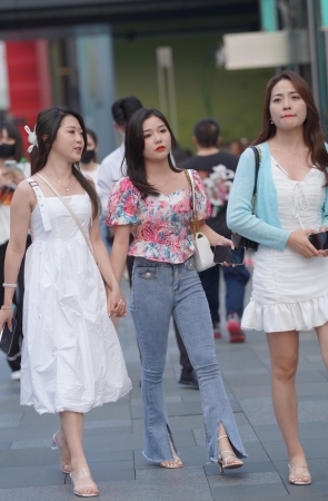 可爱美眉