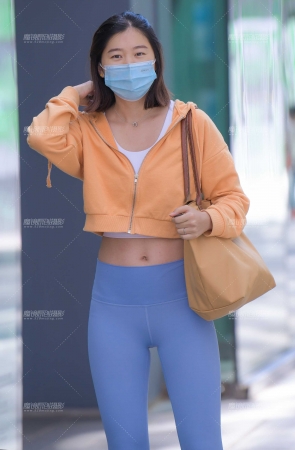 性感蓝色瑜伽