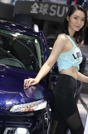 健身车模三
