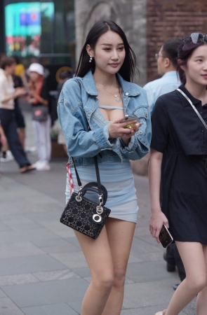 好身材藏不住 [49P-1.00GB]