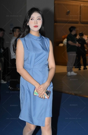 SH25-78-50√肉丝美腿小姐姐换班了哈