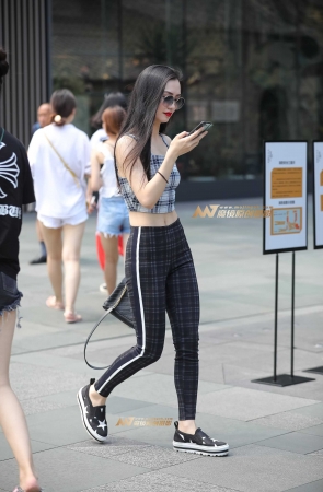 爱笑的女孩