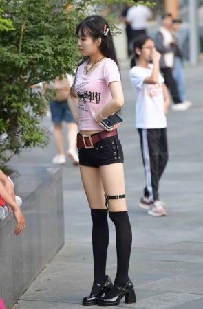 2387-11=78√筷子美腿，小腿袜女生 15P
