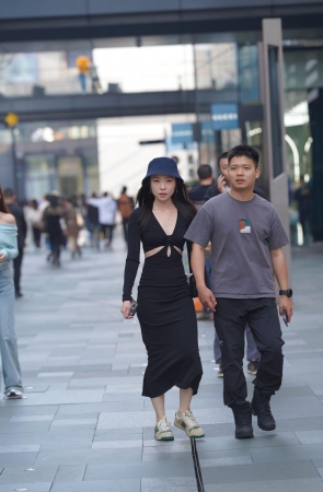 真不错的小黑裙