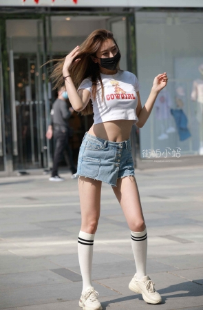 热舞女孩~