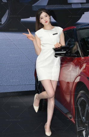 25222-1=173√白滑嫩清纯小仙女（春晓）【套图➕视频】 14P