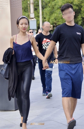 美臀性感吸晴
