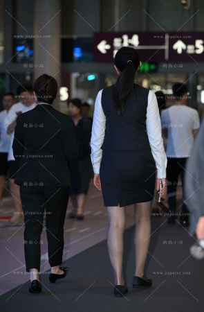 平底鞋黑丝超薄韵味轻熟~ [18P]