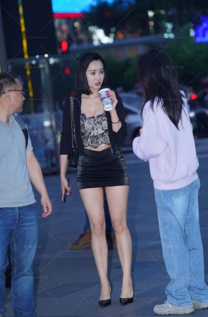 超短包臀裙魅力轻熟~