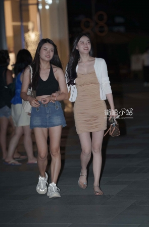 包臀裙美女