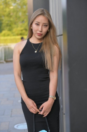 简约黑色修身裙 [86P-2.19GB]