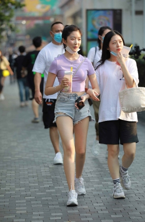 马尾辫小姐姐