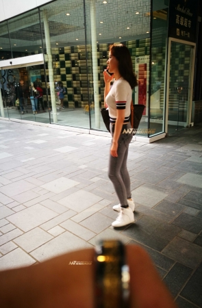时尚紧身仔裤女
