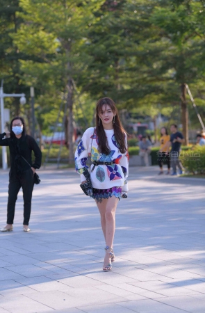搭讪街拍气质漂亮美女