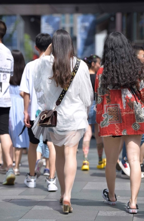 美腿小姐姐
