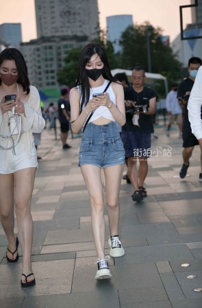 纤细苗条小蛮腰MM