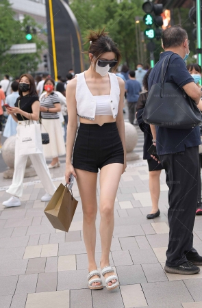 美腿修长迷人心窍/231127-4-75 14P