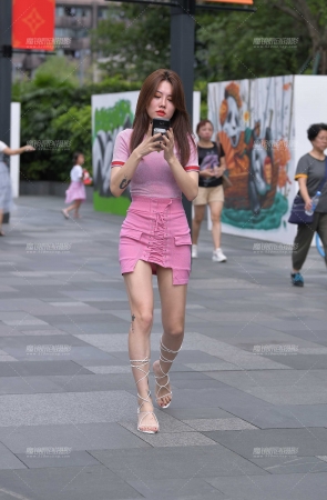 性感包臀裙小姐姐