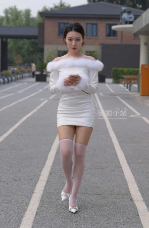 [一只麋鹿专区] 白裙美女 【图片➕视频】