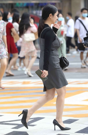 街拍短裙高跟shaofu