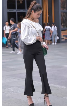 高跟黑紧裤小姐姐(31P)