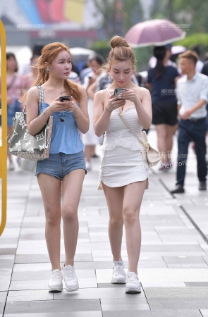 9620-6+53丰满豪放的女孩 17P