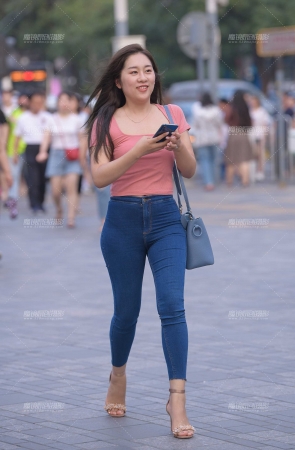 欧美身材的紧牛