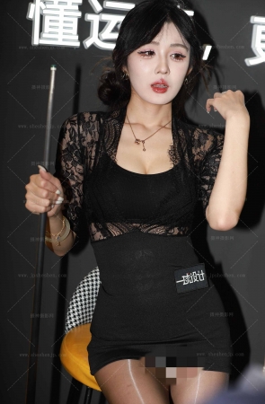 台球展黑丝黑高跟球手春光