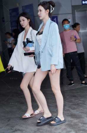 两位小姐姐