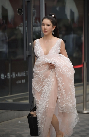 好大啊，看不够