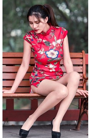 红色旗袍美女 【套图+视频】