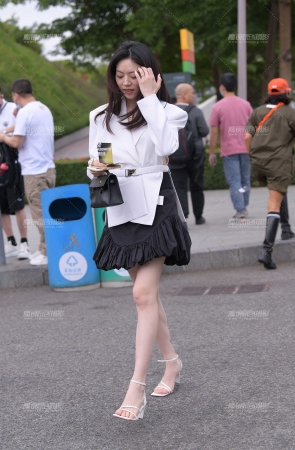 她，给我的感觉真好~