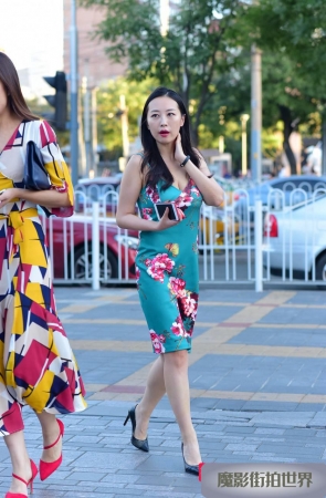 夜幕里的时尚V领旗袍裙高跟3A1858[204M]