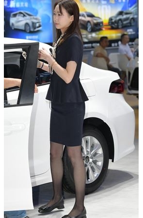 黑丝销售美女(92P)