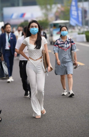 这样的小姐姐真的人见人爱