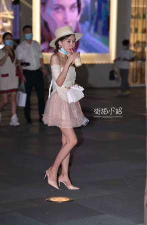 小短裙太迷人了！