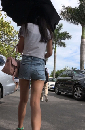 极品热裤小妹