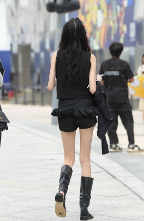 双胞胎姐妹？模特的身材/231209-4-53 15P