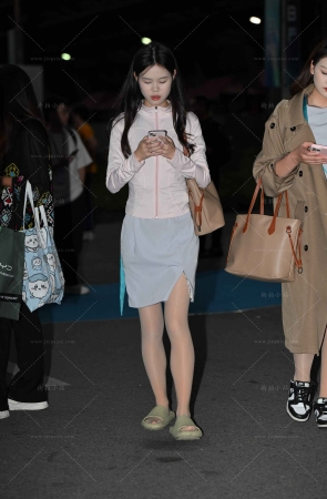 美女小姐姐