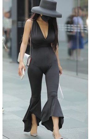 身材非常好的黑色紧身衣小姐姐(234P)