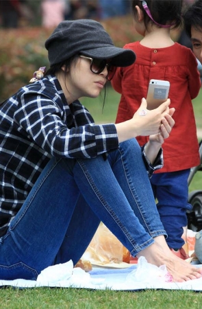 No965 两次遇见，把一双干净的少妇素足拍摄到位 第1套