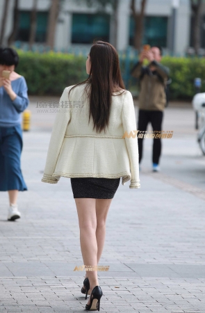 短裙，美腿，高跟