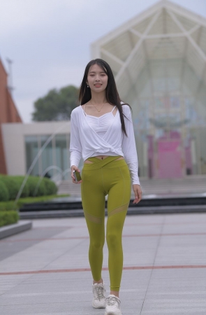 一始街拍作品  绿色瑜伽裤美女 [933P-20.0GB]