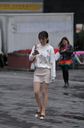 短裙，肉丝清纯小姐姐