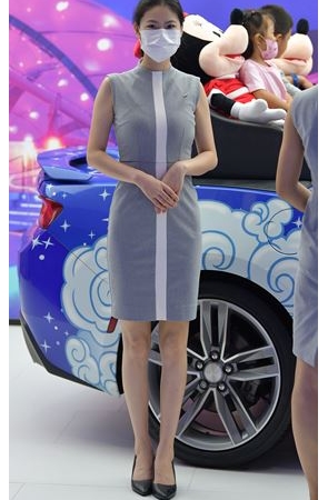 高跟制服美女(45P)