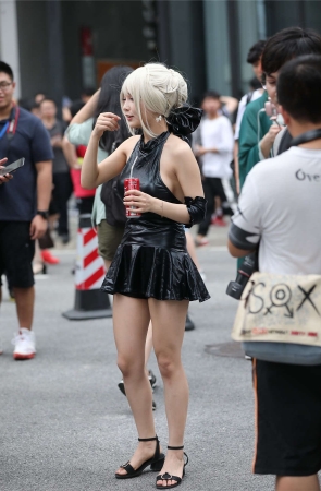 辉辉街拍作品 - 网红只是简言