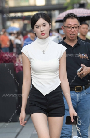 23722-1=117白皙美腿小姐姐 17P
