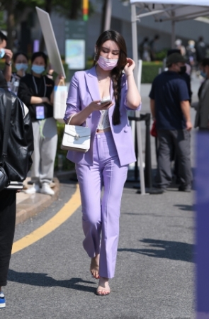 性感韵味的俩闺蜜~