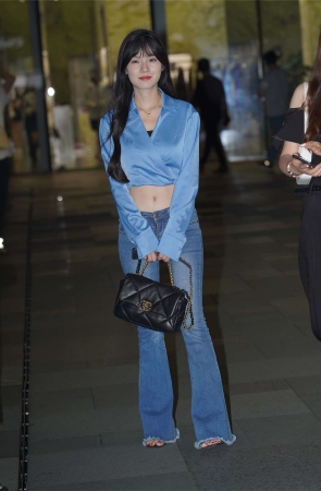 飒爽喇叭牛仔裤