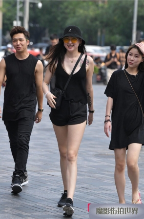 黑短裤长腿美女3A873[140M]